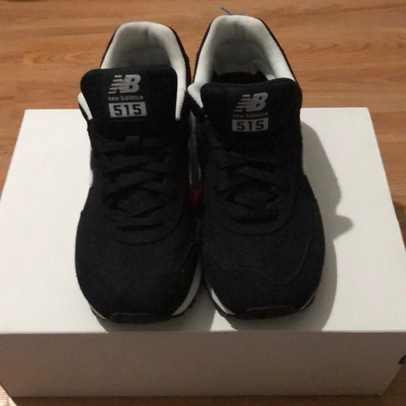 New balance shoes - Picture 1 of 4